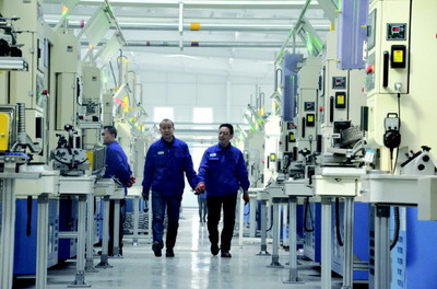 以技术创新引领产业蝶变 迈向国内领先、行业一流的工业强市之路